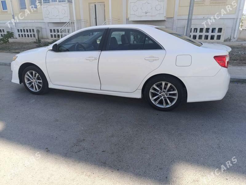 Toyota Camry 2013 - 230 000 TMT - Ашхабад - img 3