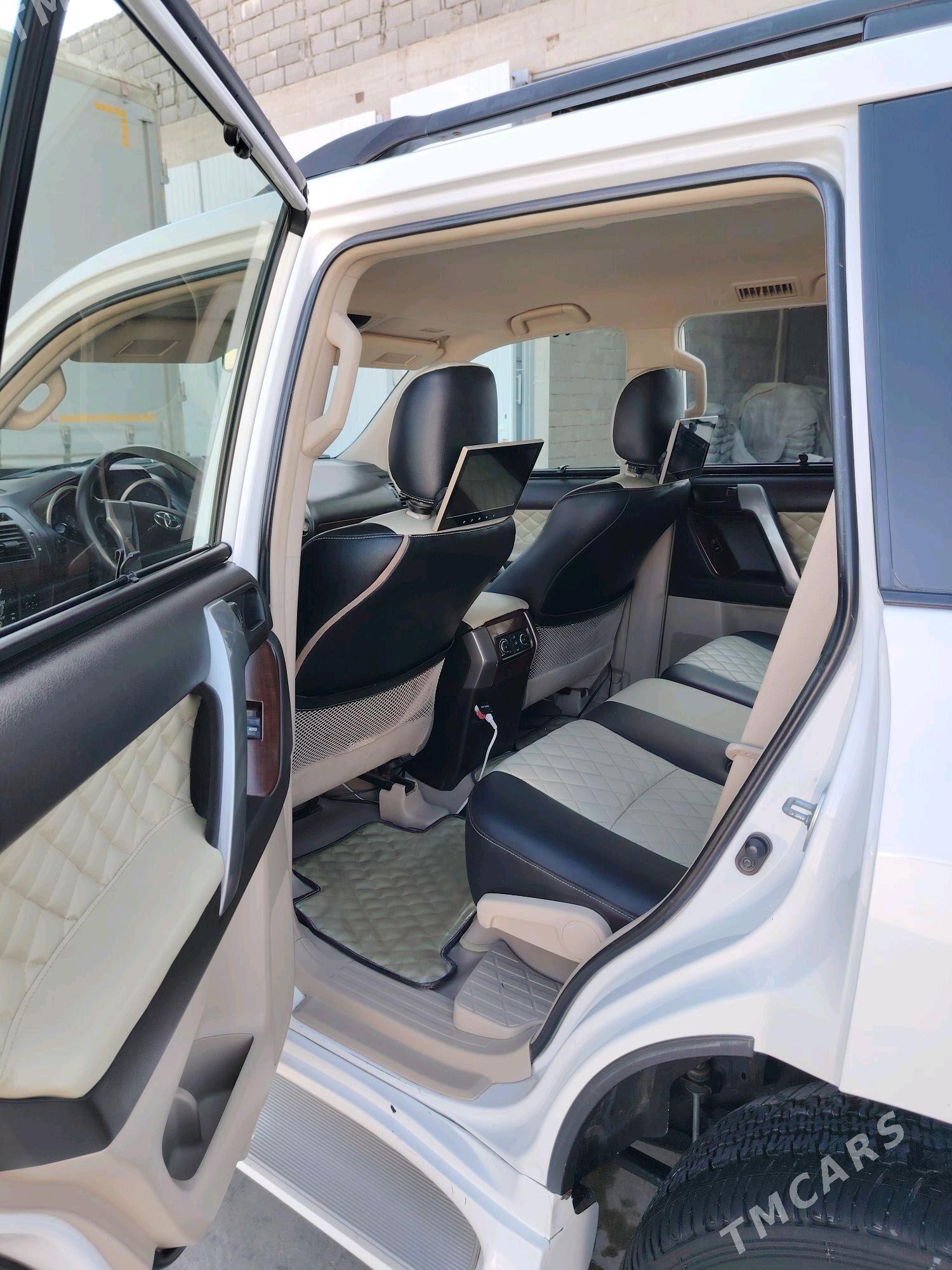 Toyota Land Cruiser Prado 2011 - 500 000 TMT - Etrek - img 3
