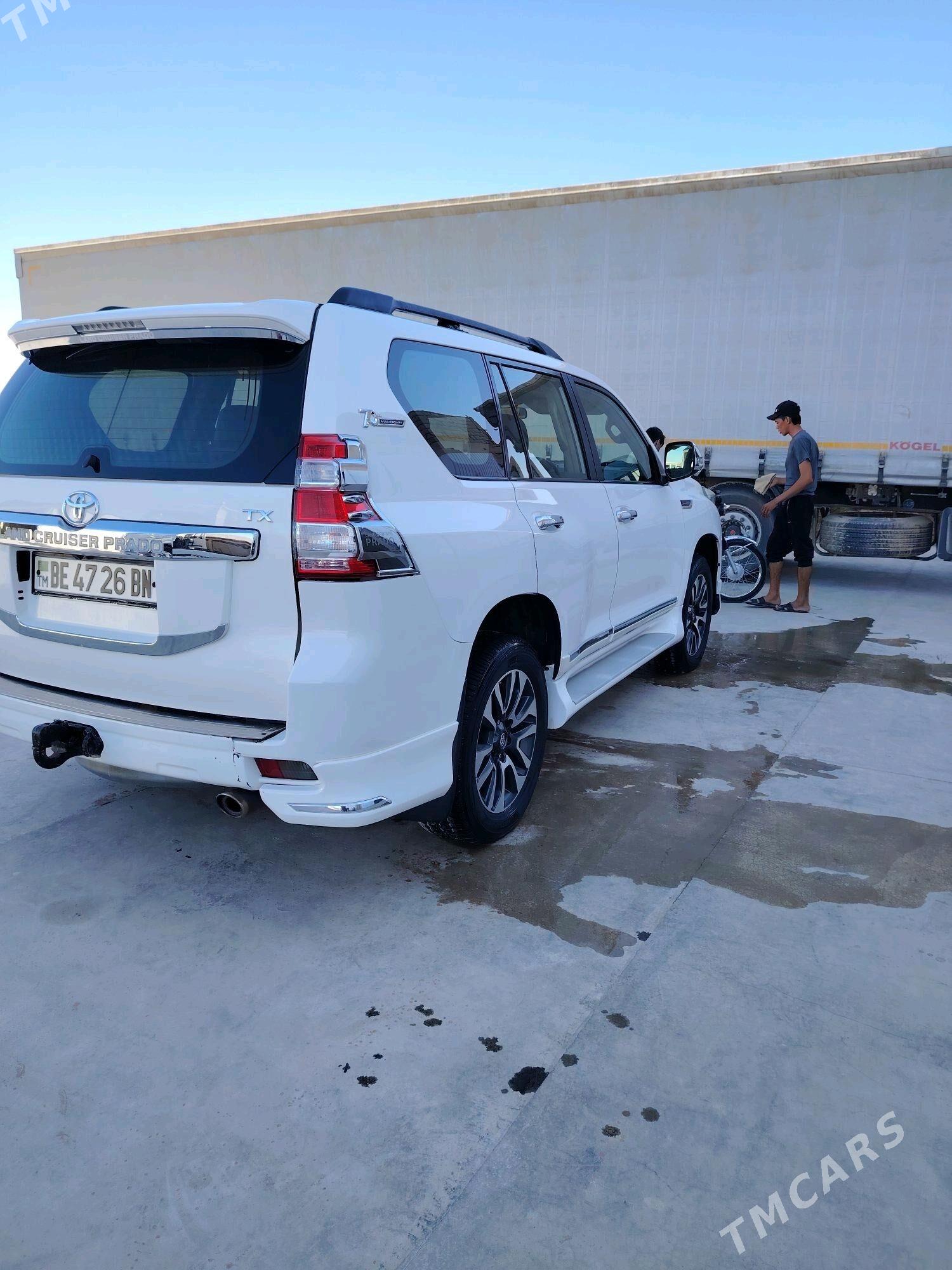 Toyota Land Cruiser Prado 2011 - 500 000 TMT - Etrek - img 8