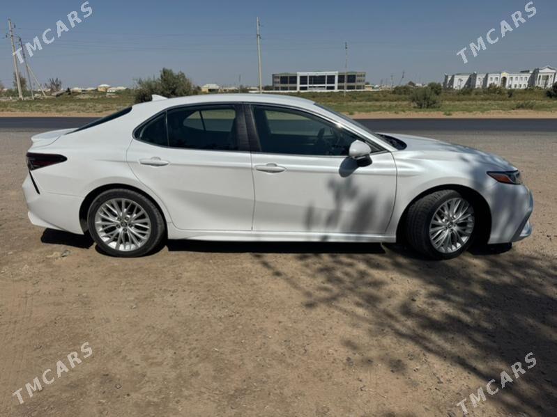 Toyota Camry 2021 - 300 000 TMT - Мары - img 2