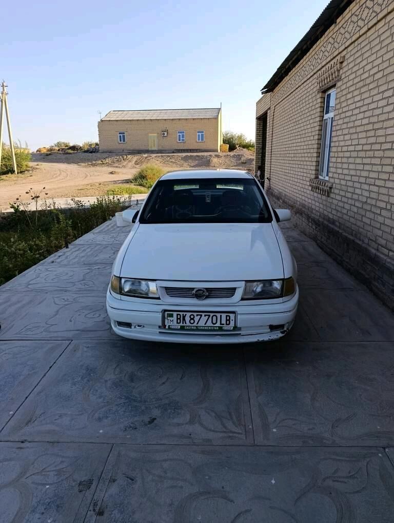 Opel Vectra 1993 - 30 000 TMT - Фарап - img 2