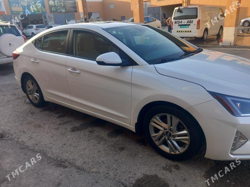 Hyundai Elantra 2020 - 230 000 TMT - Бедев - img 7