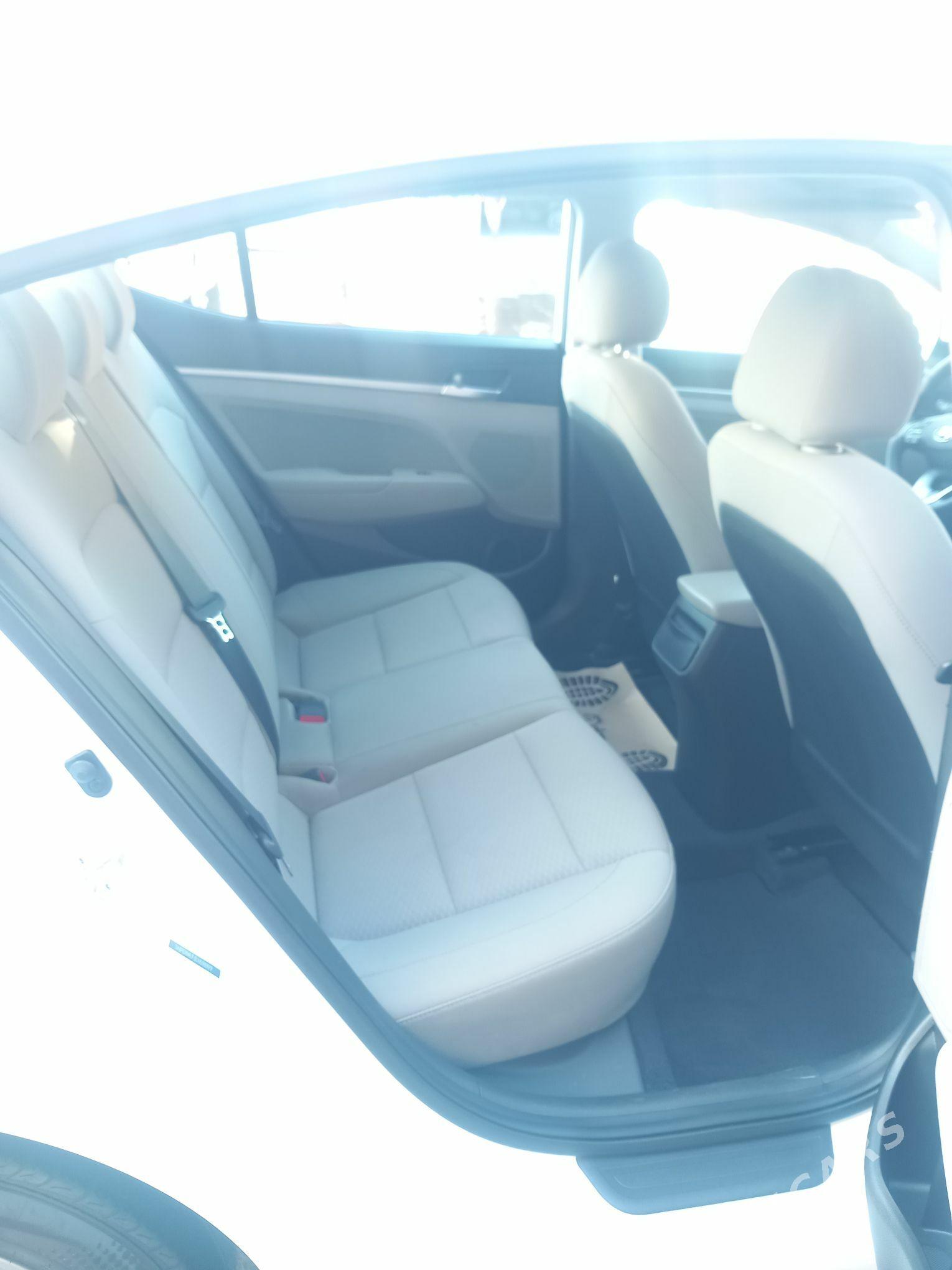 Hyundai Elantra 2020 - 230 000 TMT - Бедев - img 3