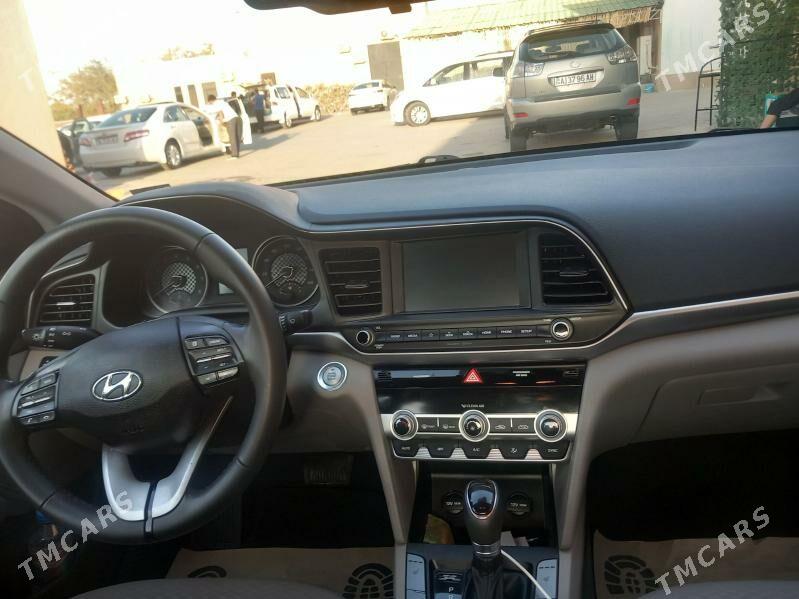 Hyundai Elantra 2020 - 230 000 TMT - Бедев - img 6