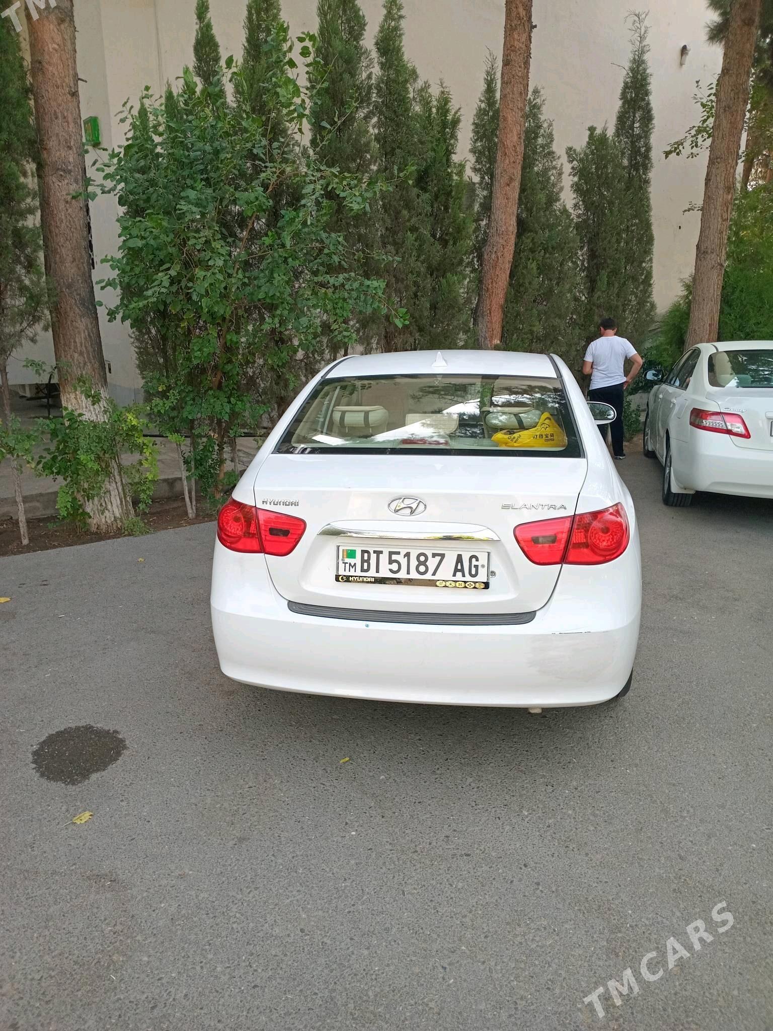 Hyundai Elantra 2010 - 130 000 TMT - Aşgabat - img 3