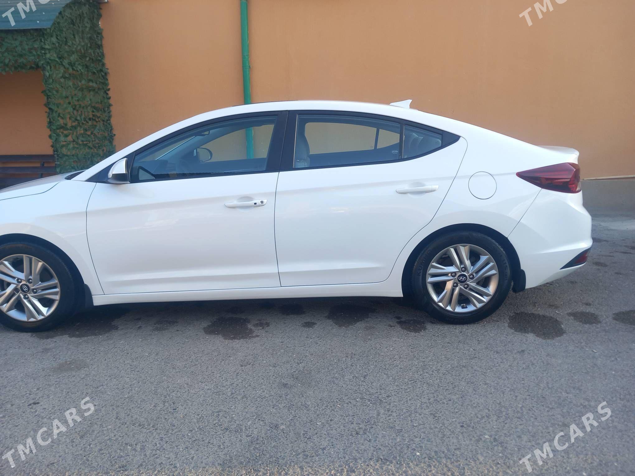 Hyundai Elantra 2020 - 230 000 TMT - Бедев - img 6