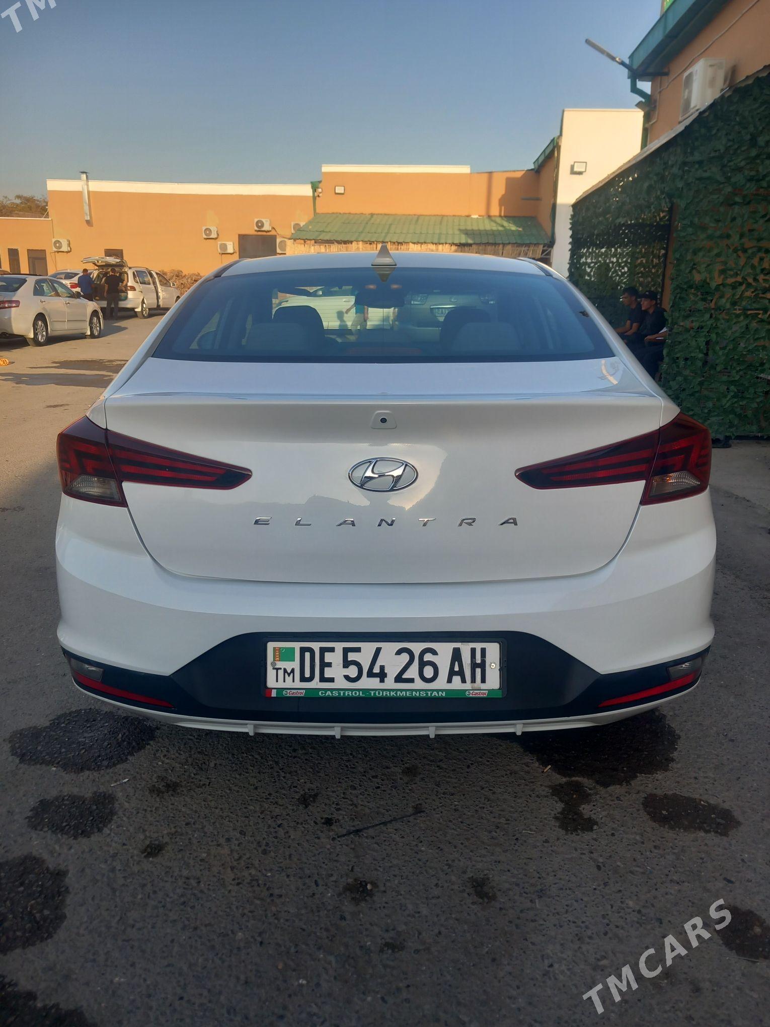 Hyundai Elantra 2020 - 230 000 TMT - Бедев - img 7