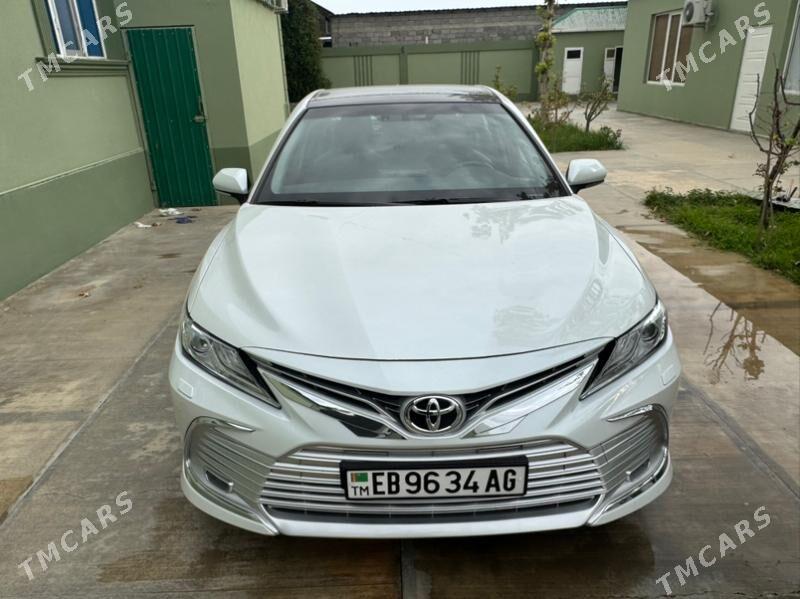 Toyota Camry 2021 - 595 000 TMT - Ашхабад - img 4