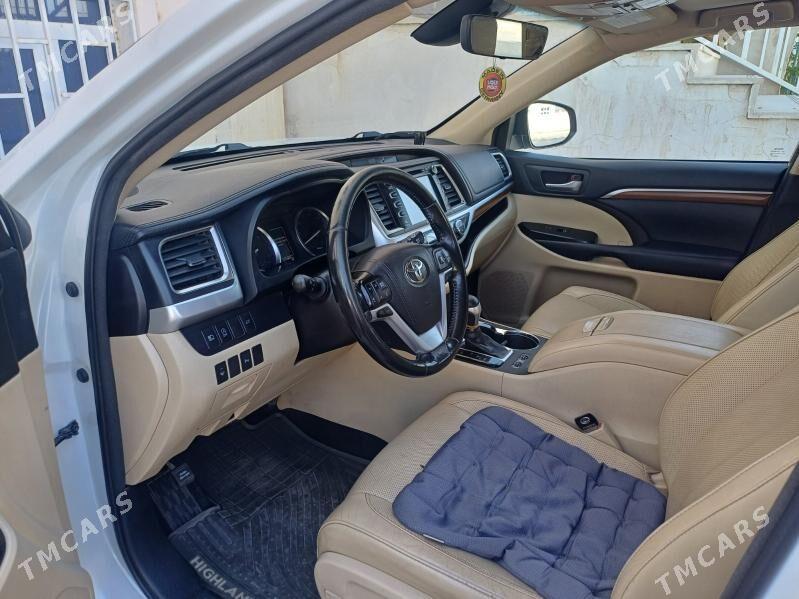Toyota Highlander 2018 - 460 000 TMT - Туркменабат - img 8