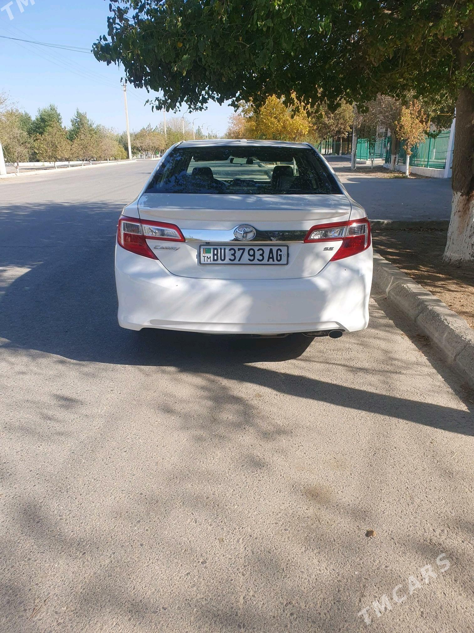 Toyota Camry 2014 - 255 000 TMT - Aşgabat - img 3