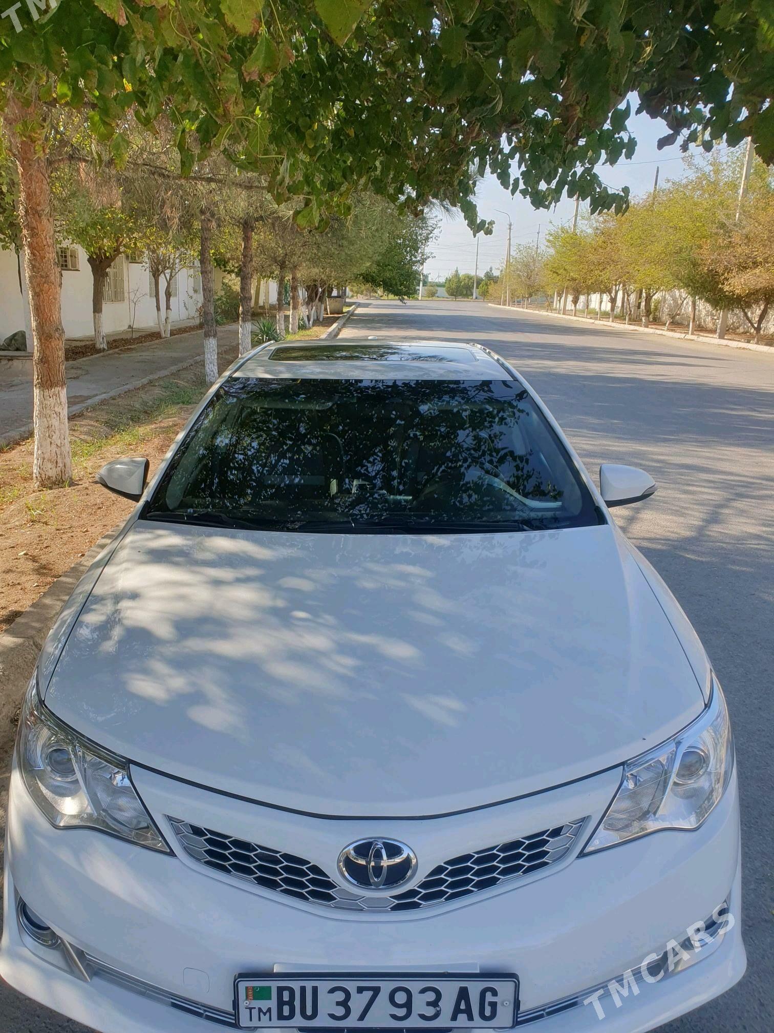 Toyota Camry 2014 - 255 000 TMT - Aşgabat - img 2