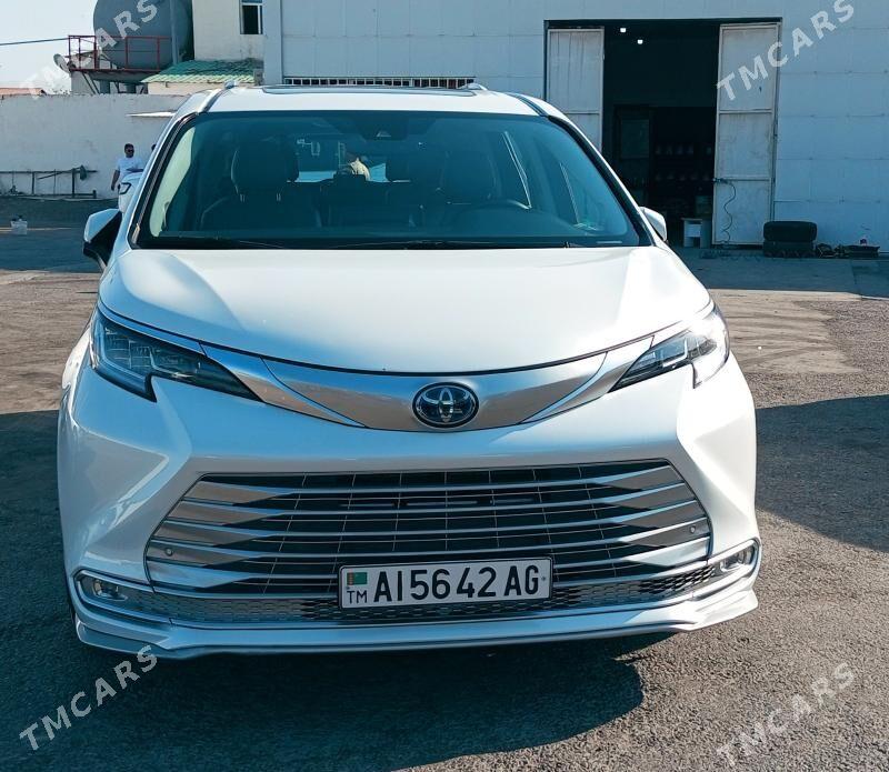 Toyota Sienna 2023 - 775 000 TMT - 10 мкр - img 3