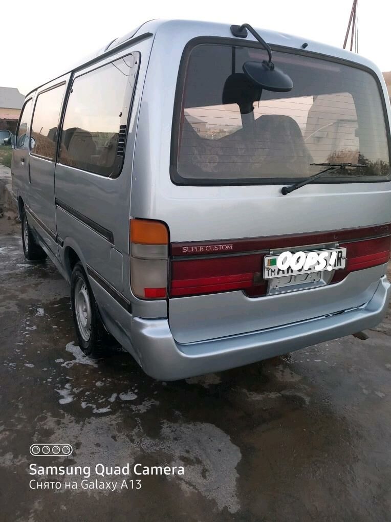 Toyota Hiace 1990 - 80 000 TMT - Мары - img 2