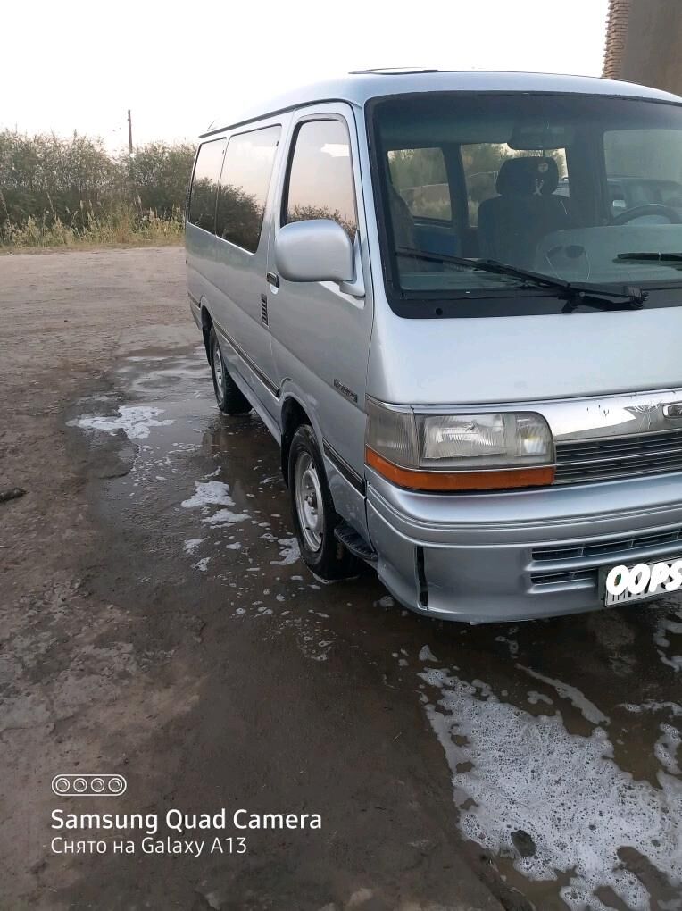 Toyota Hiace 1990 - 80 000 TMT - Мары - img 5