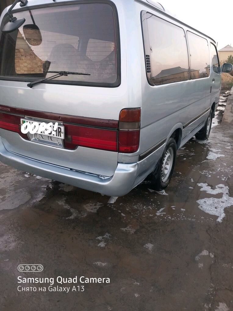 Toyota Hiace 1990 - 80 000 TMT - Мары - img 3