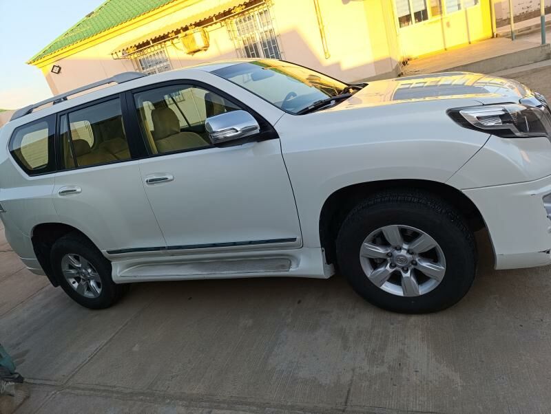Toyota Land Cruiser Prado 2014 - 640 000 TMT - Хазар - img 10