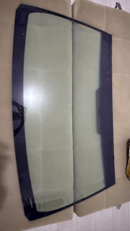 Лобовое стекло оригинал 8 000 TMT - Туркменабат - img 2