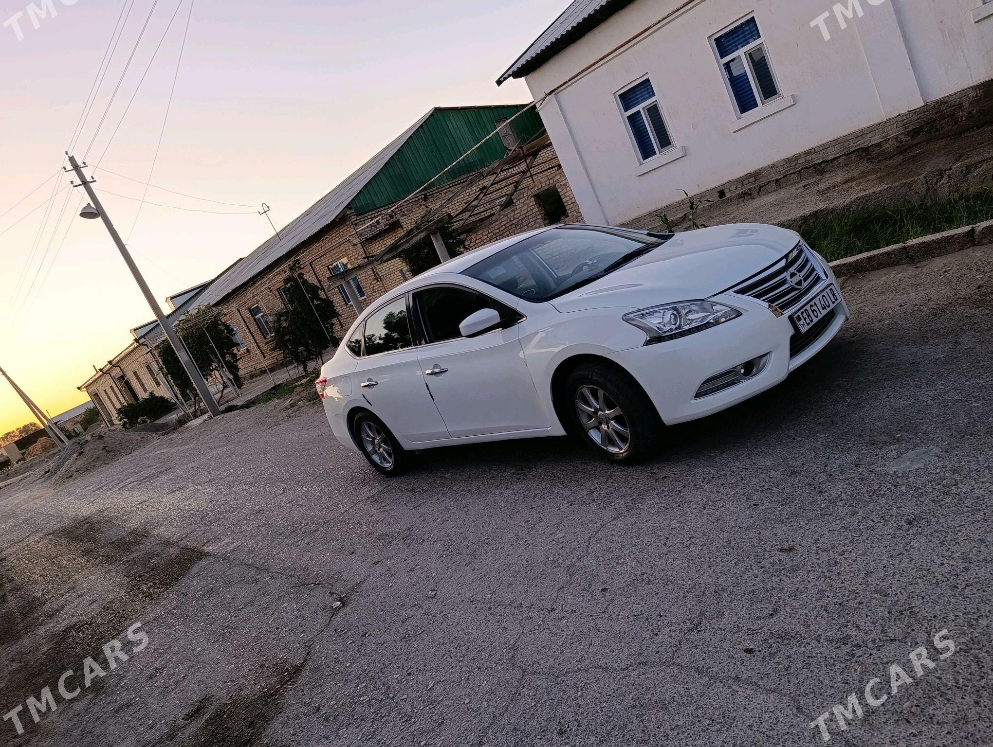 Nissan Sentra 2013 - 120 000 TMT - Дянев - img 6