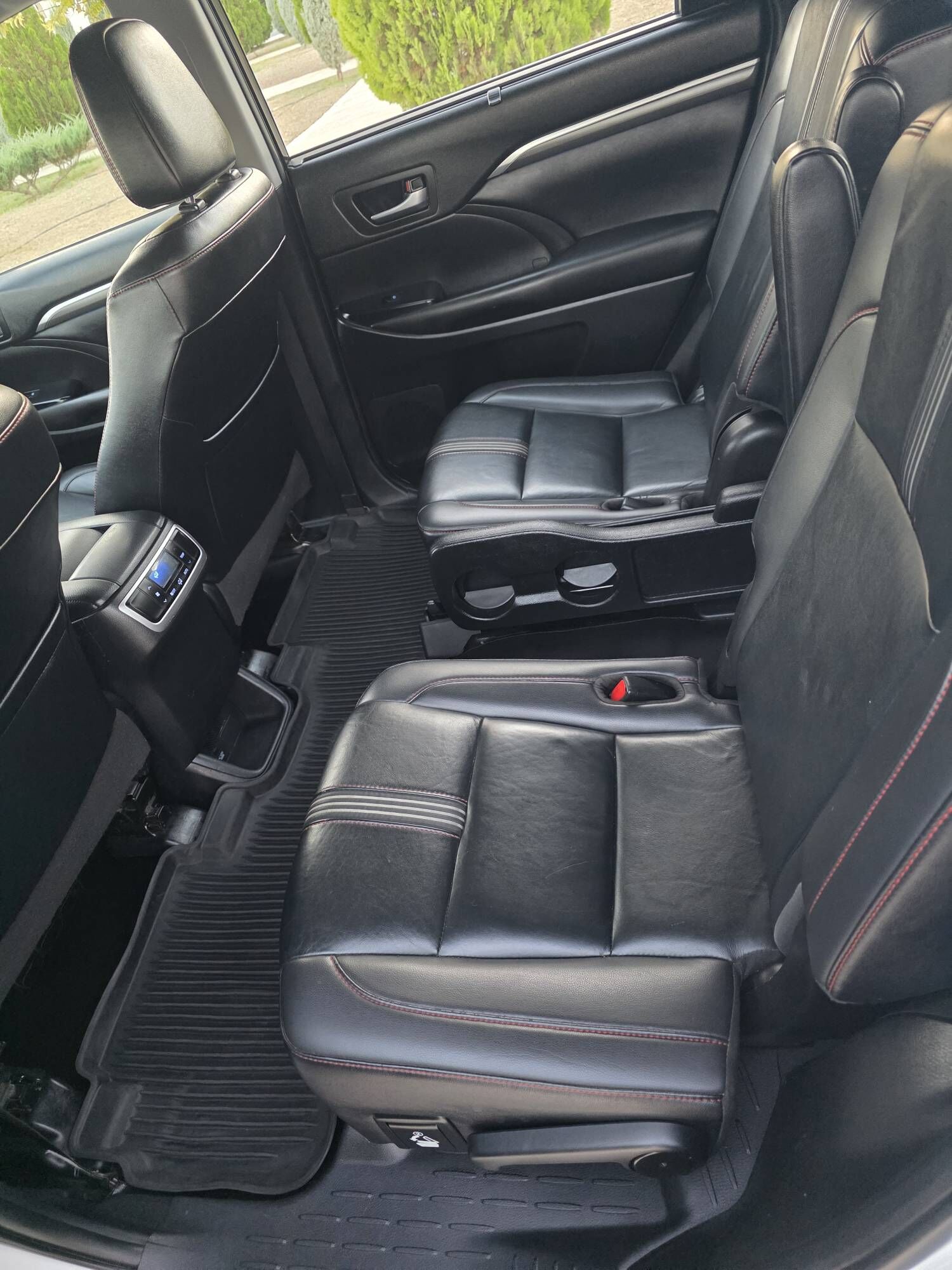 Toyota Highlander 2019 - 526 000 TMT - Бузмеин ГРЭС - img 4