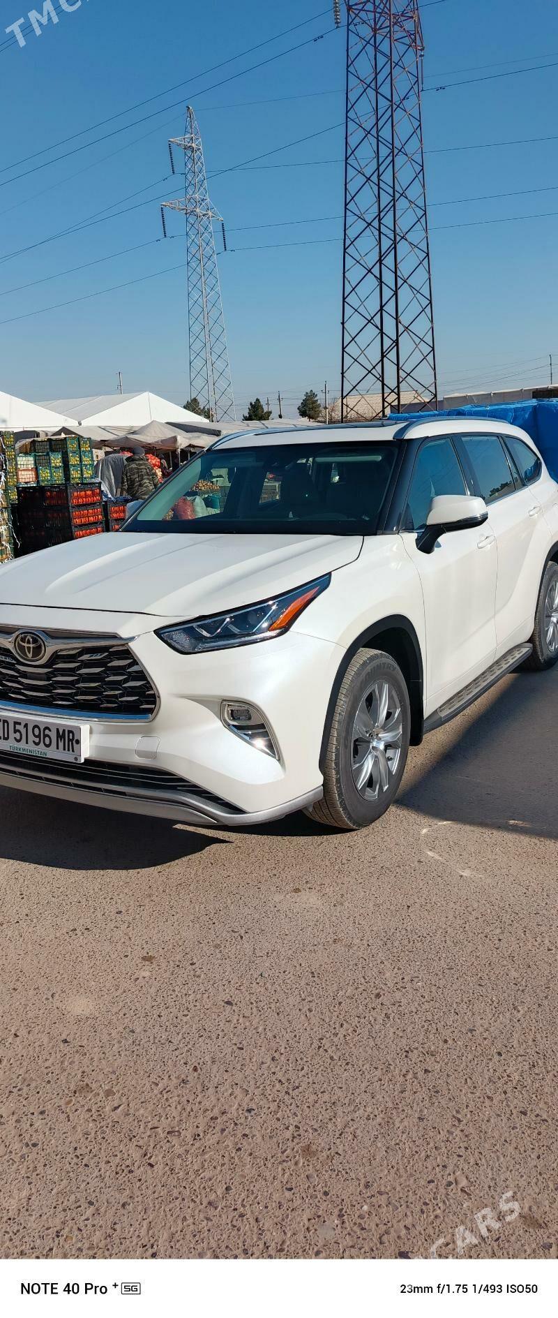 Toyota Highlander 2021 - 550 000 TMT - Мары - img 4