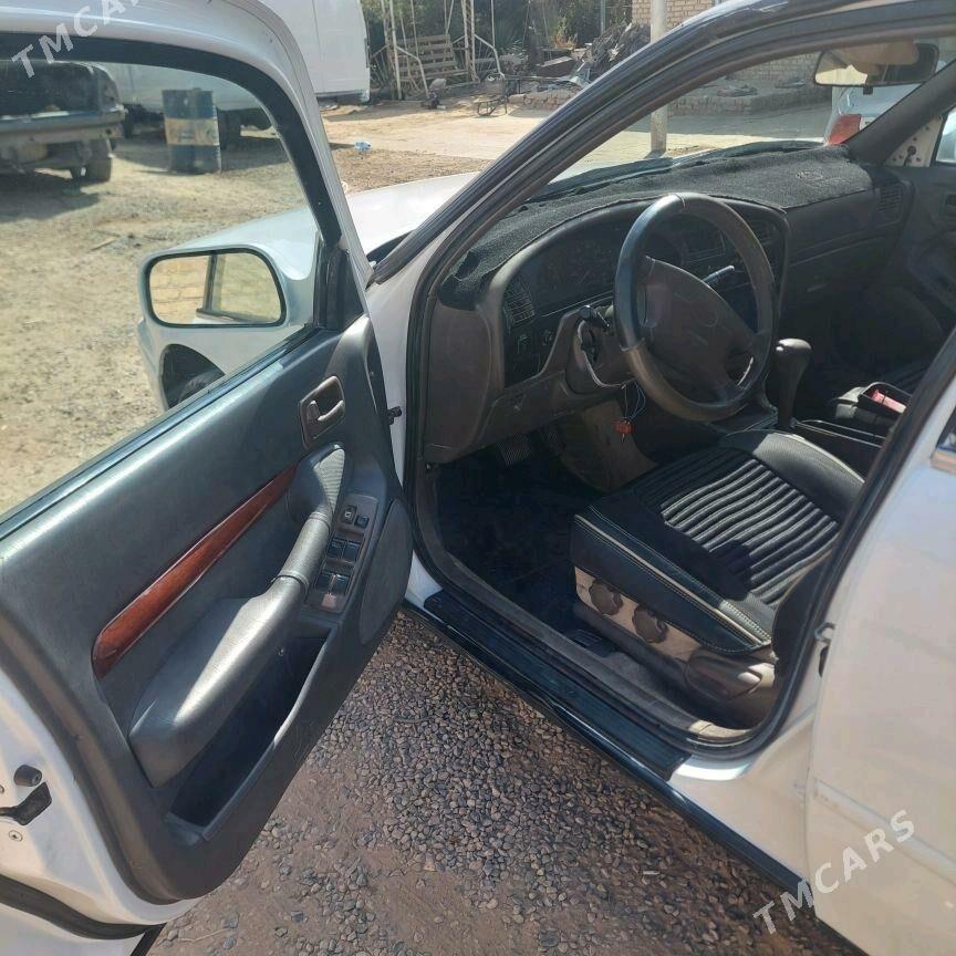 Toyota Camry 1995 - 85 000 TMT - Wekilbazar - img 3