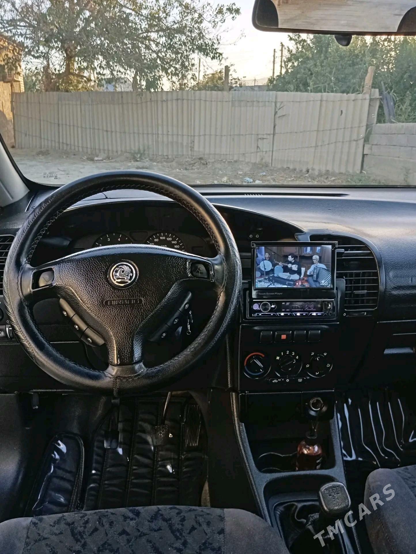 Opel Zafira 1999 - 72 000 TMT - Бахарден - img 7