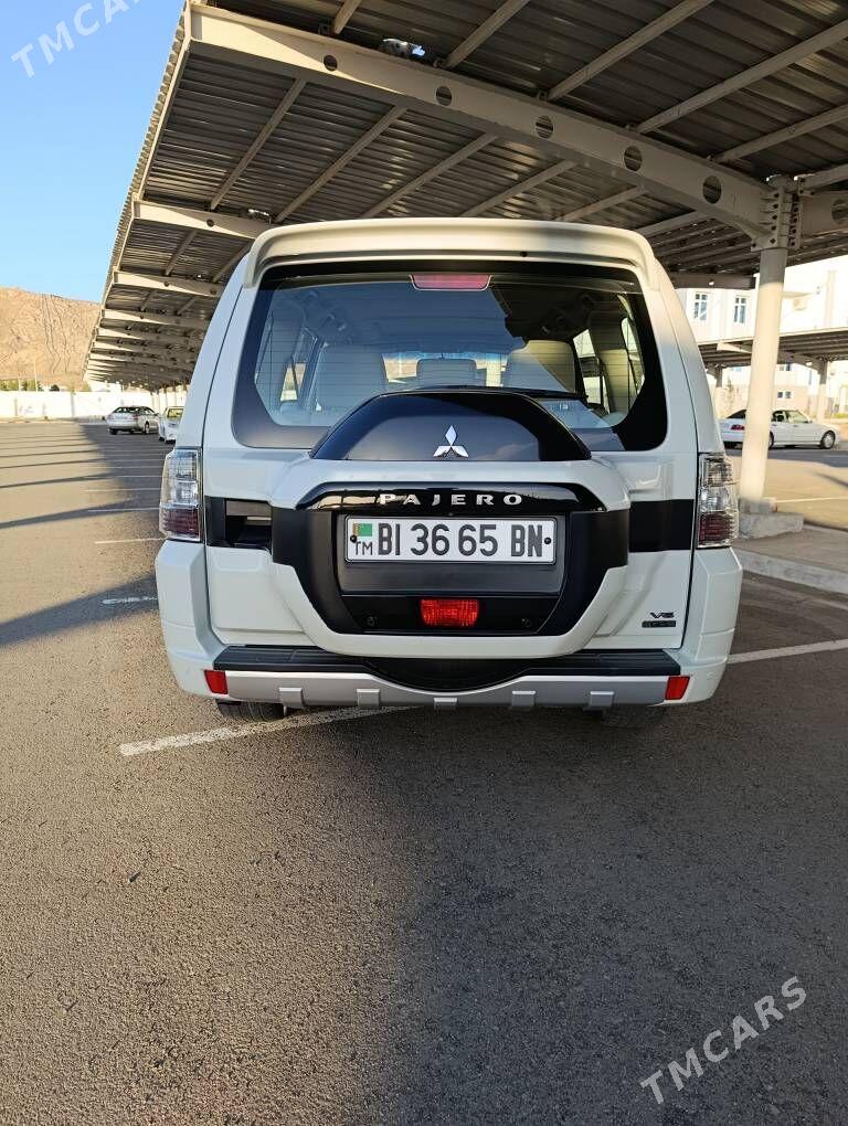 Mitsubishi Pajero 2015 - 330 000 TMT - Türkmenbaşy - img 3