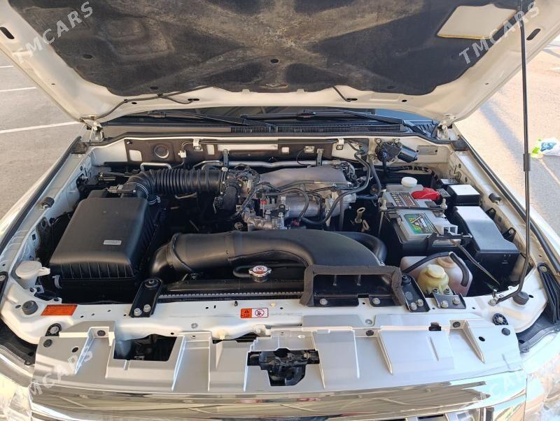 Mitsubishi Pajero 2015 - 330 000 TMT - Türkmenbaşy - img 9
