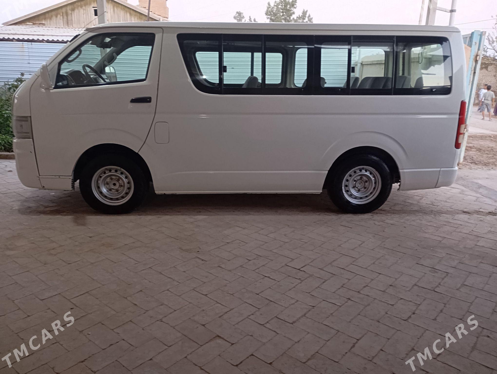 Toyota Hiace 2007 - 160 000 TMT - Baýramaly - img 2