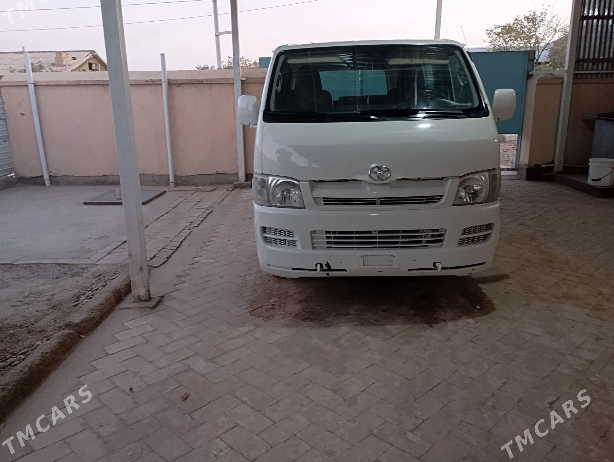 Toyota Hiace 2007 - 160 000 TMT - Baýramaly - img 3