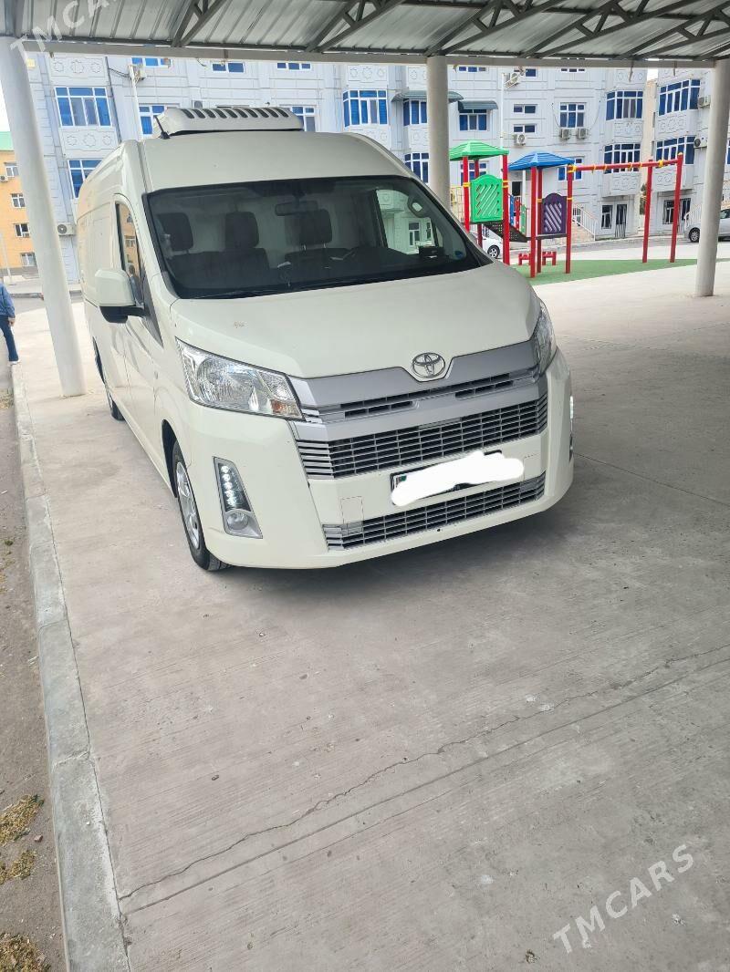 Toyota Hiace 2022 - 530 000 TMT - Parahat 2 - img 4