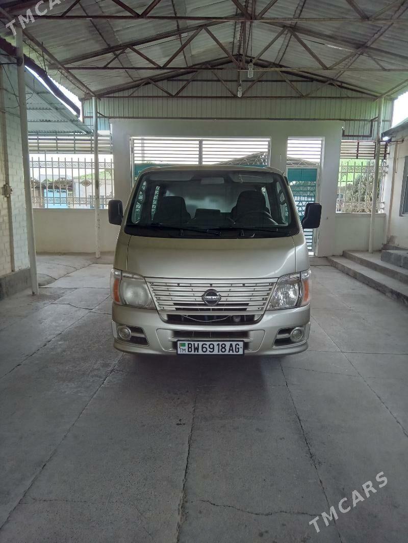 Nissan Urvan 2010 - 170 000 TMT - Бузмеин - img 7