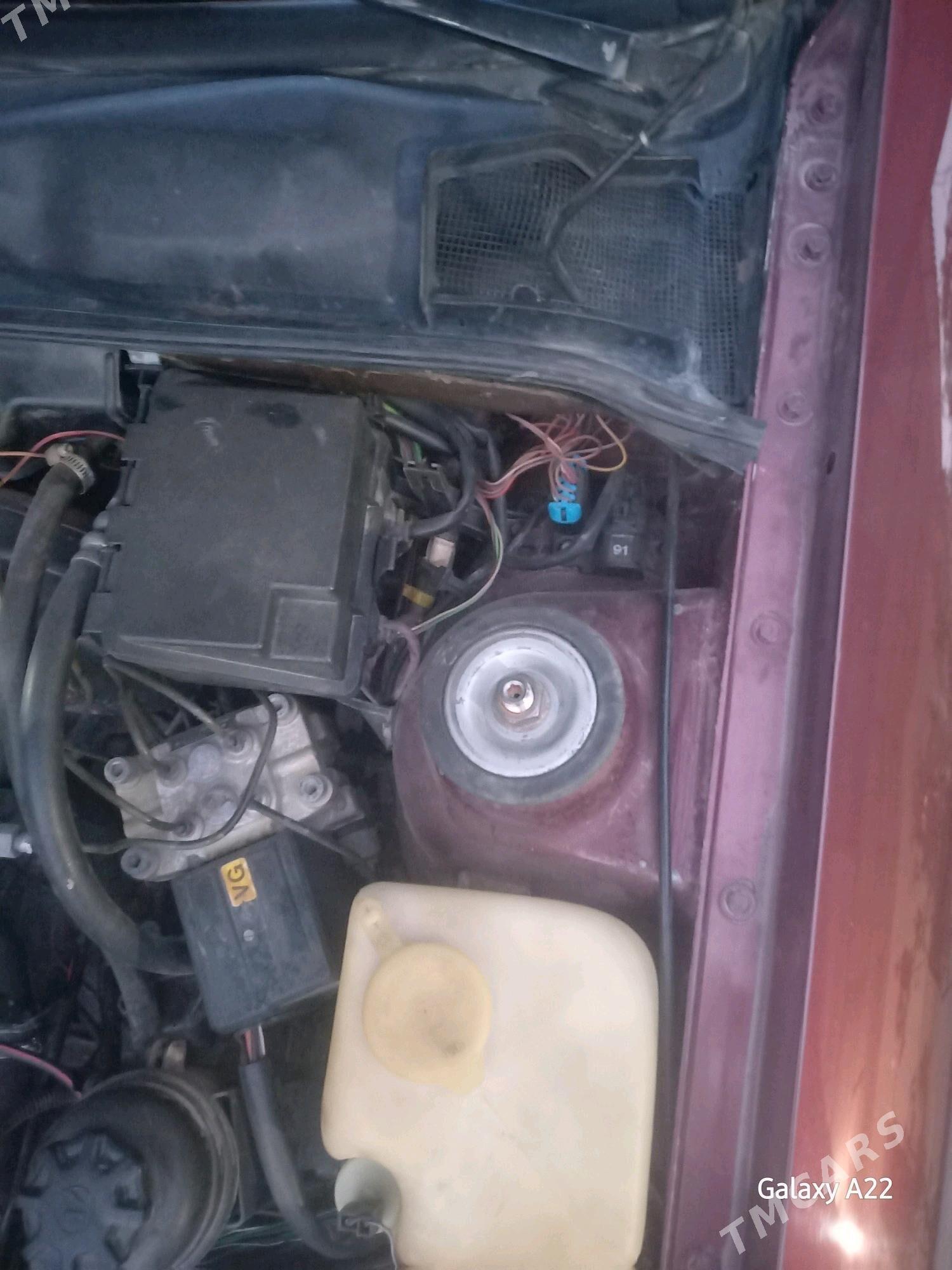 Opel Vectra 1990 - 41 000 TMT - Векильбазар - img 6