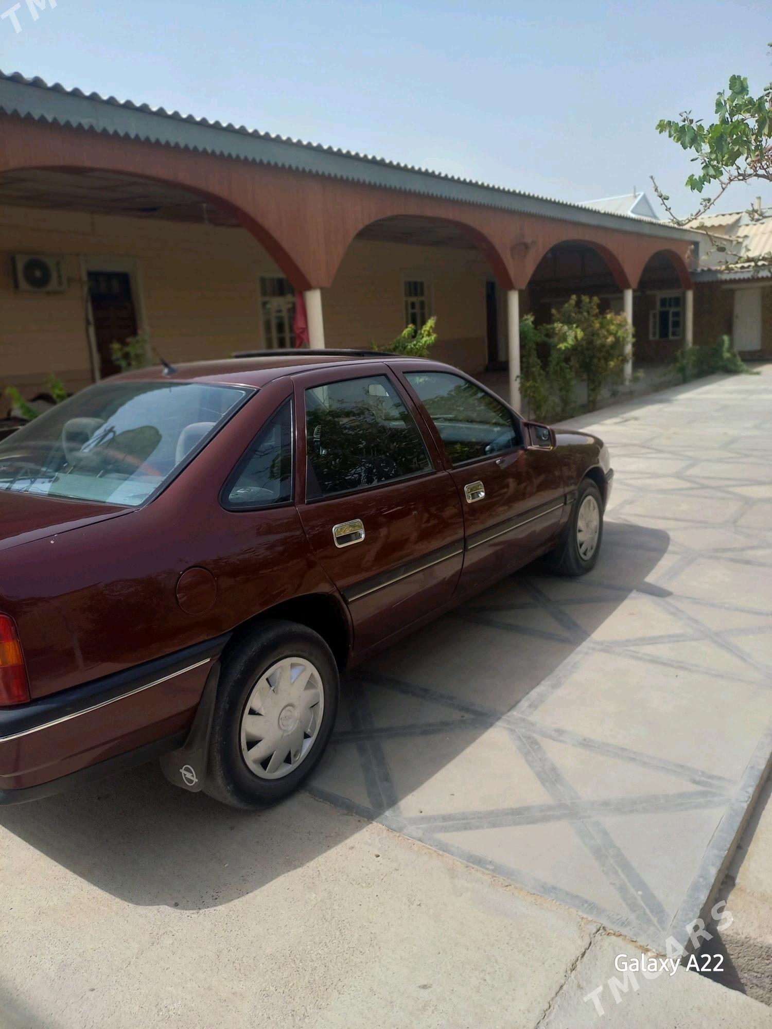 Opel Vectra 1990 - 41 000 TMT - Векильбазар - img 10