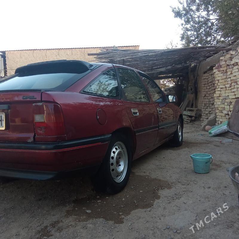 Opel Vectra 1990 - 27 000 TMT - Кака - img 6