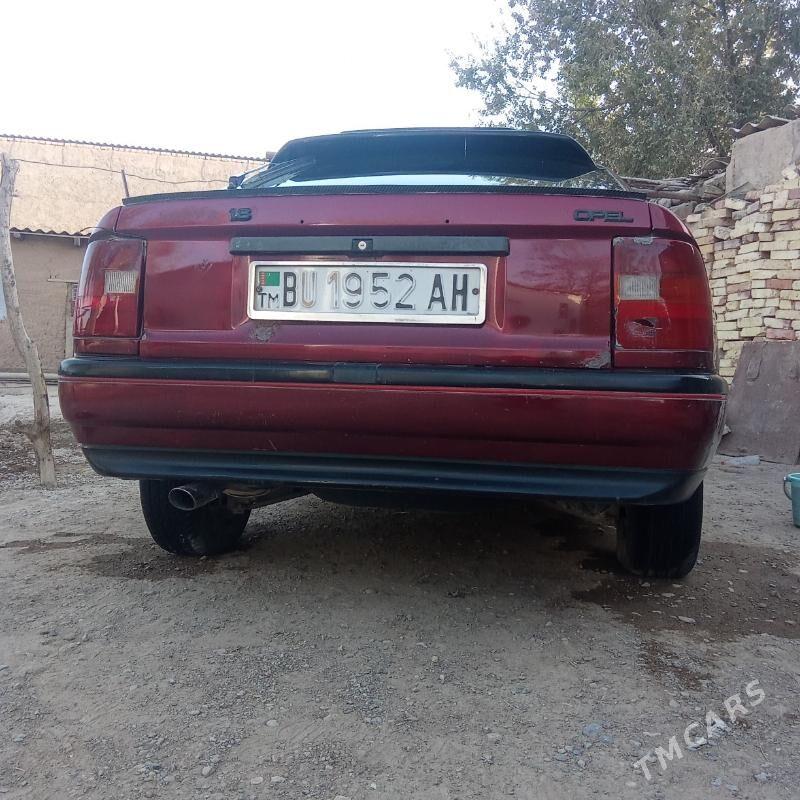 Opel Vectra 1990 - 27 000 TMT - Кака - img 5