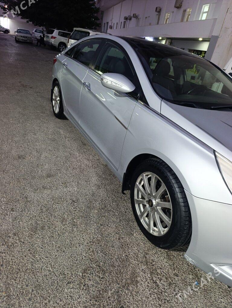 Hyundai Sonata 2012 - 150 000 TMT - 10 мкр - img 2