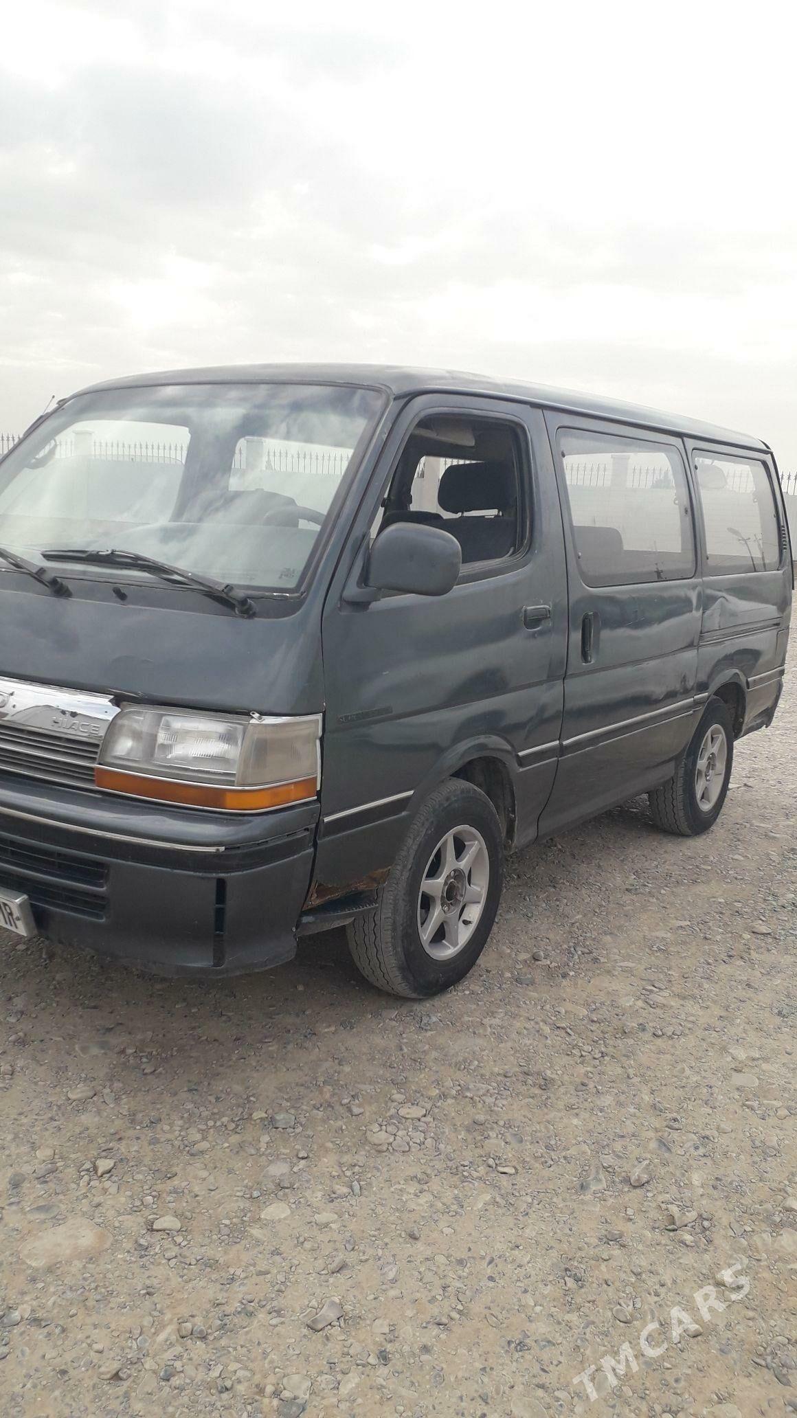 Toyota Hiace 1992 - 50 000 TMT - Мары - img 2