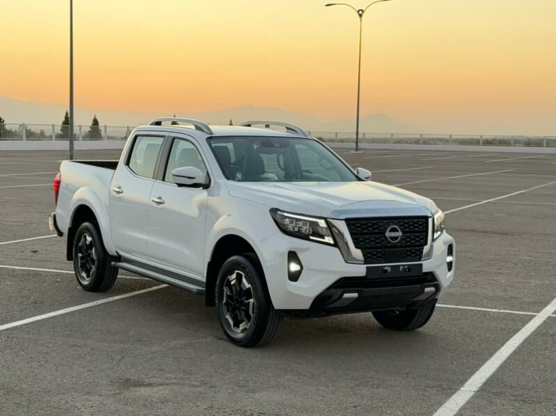 Nissan Navara 2025 - 485 000 TMT - Aşgabat - img 10