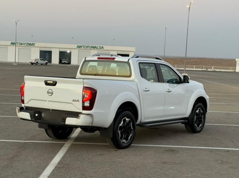 Nissan Navara 2025 - 485 000 TMT - Aşgabat - img 5