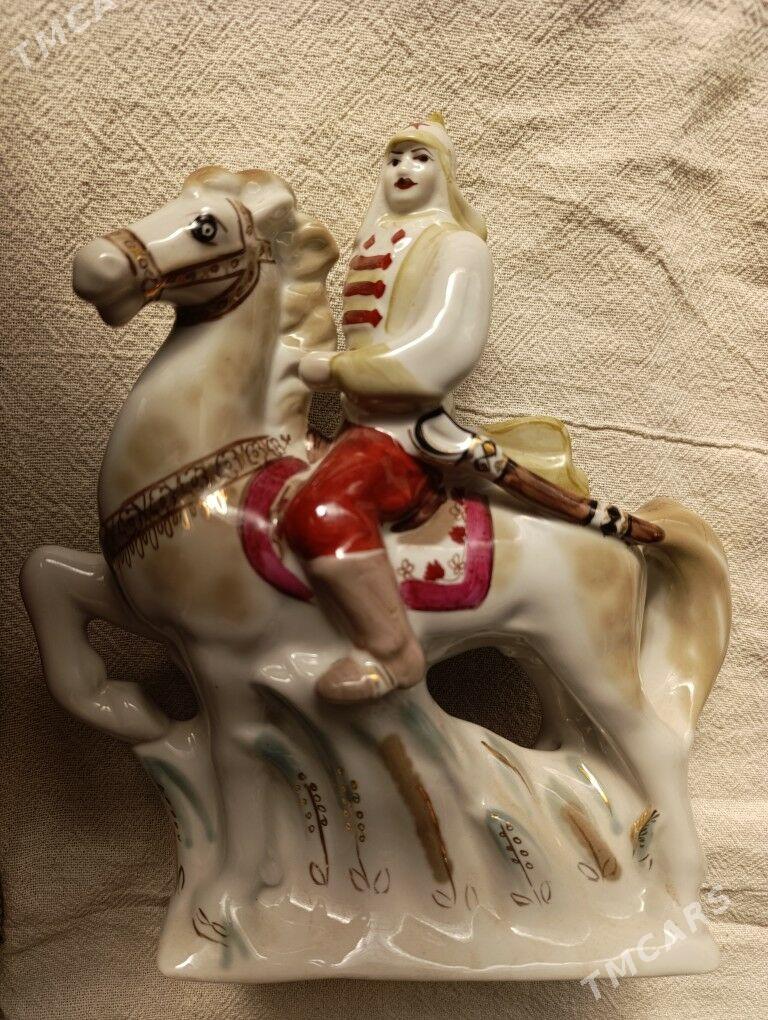 Статуэтка СССР, Gadym statuetk - Aşgabat - img 3