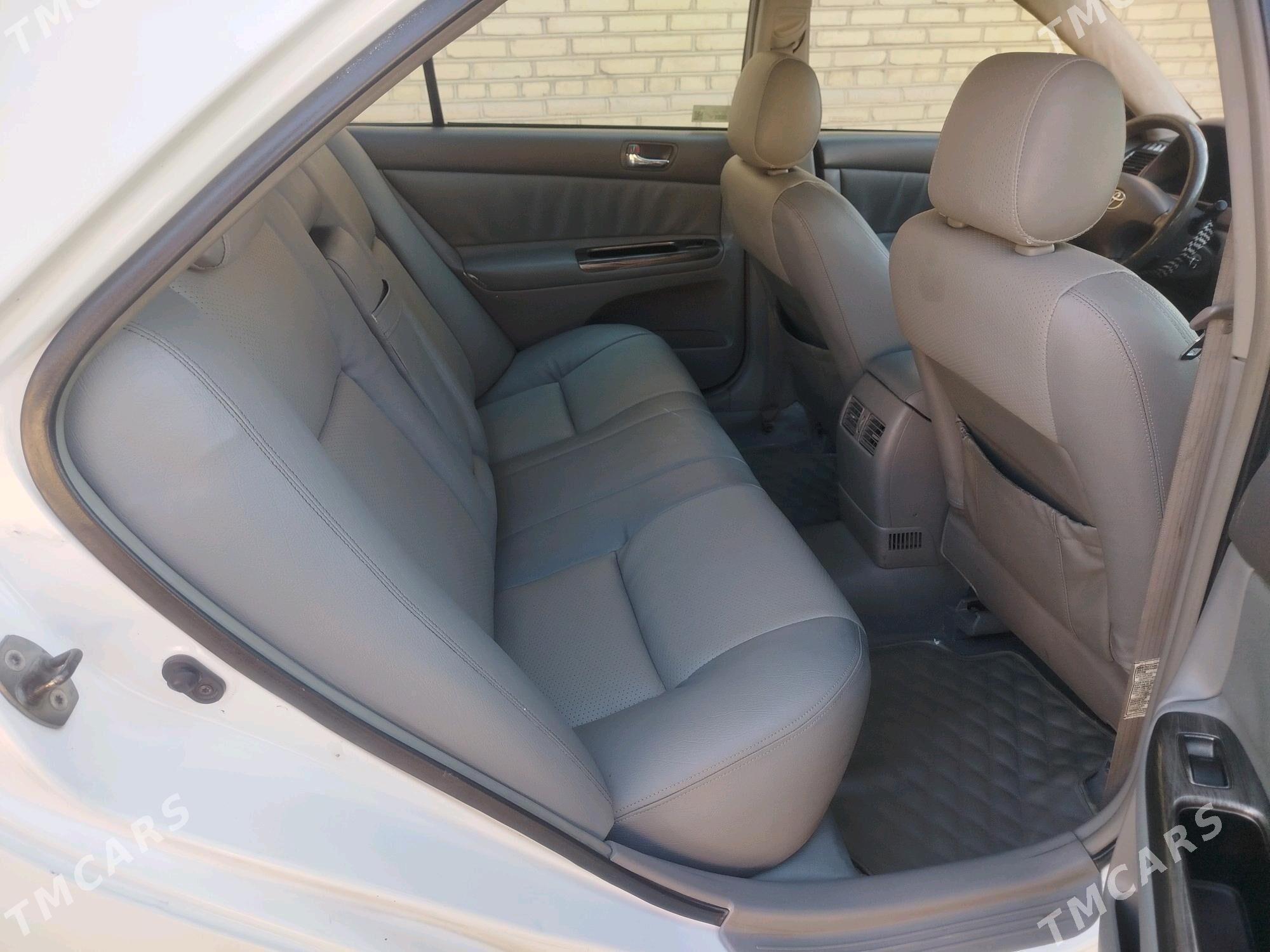 Toyota Camry 2004 - 190 000 TMT - Baýramaly - img 10