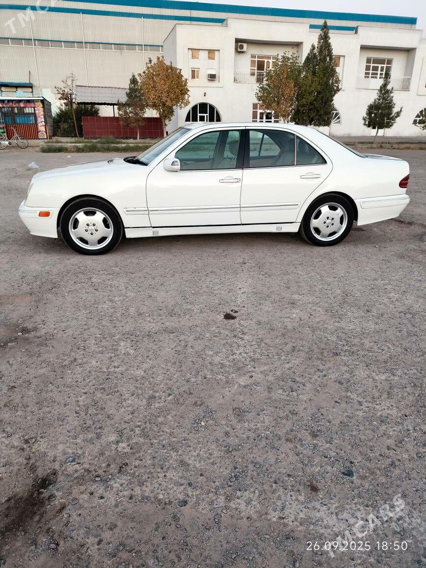 Mercedes-Benz E320 2000 - 120 000 TMT - Байрамали - img 3