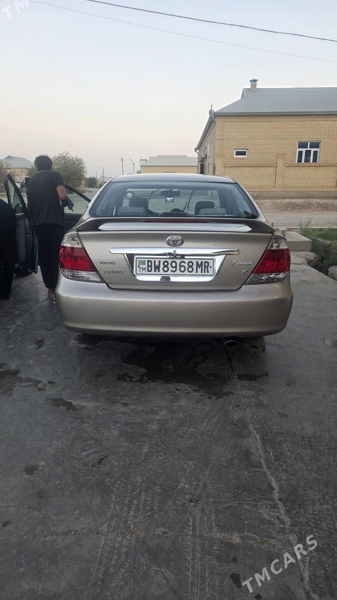 Toyota Camry 2004 - 220 000 TMT - Мары - img 2
