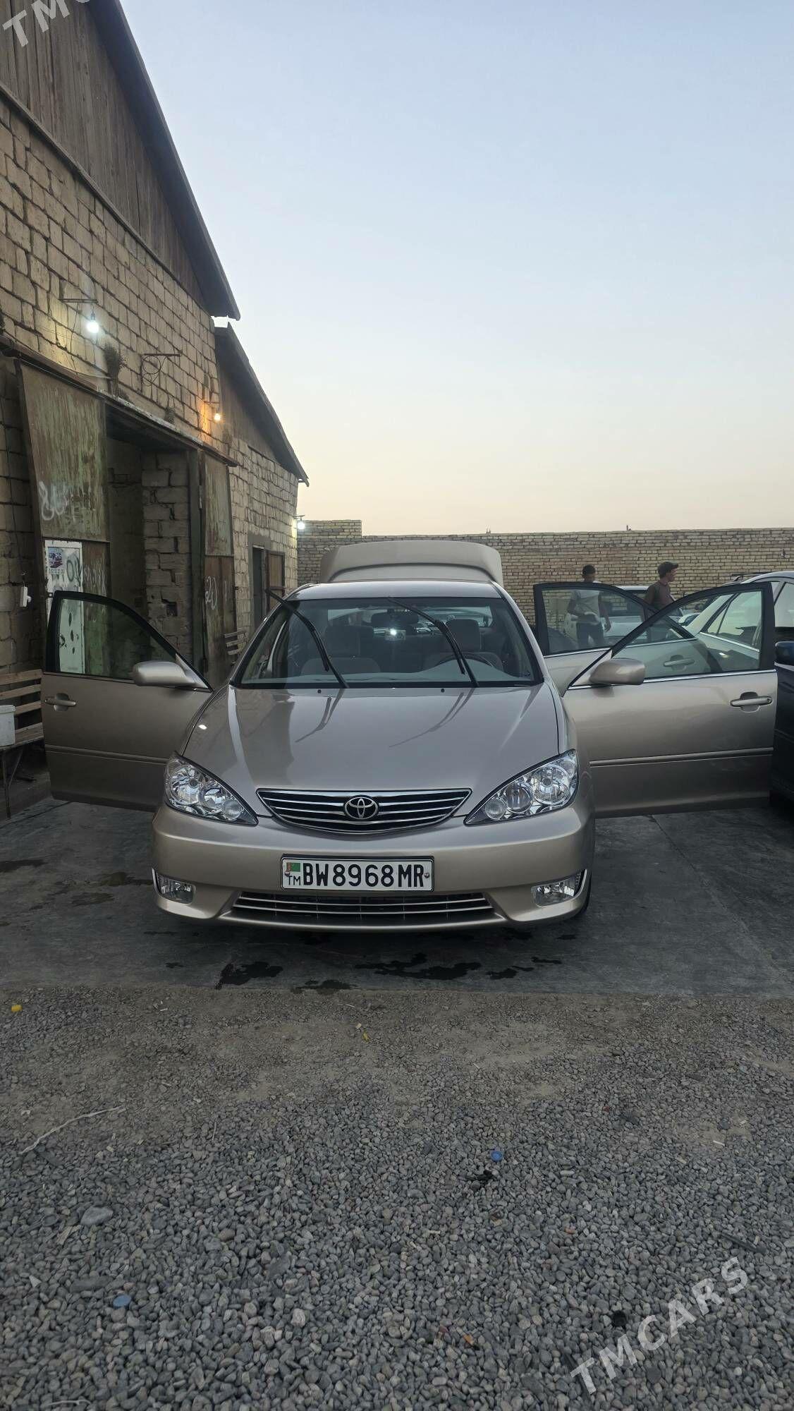 Toyota Camry 2004 - 220 000 TMT - Мары - img 5