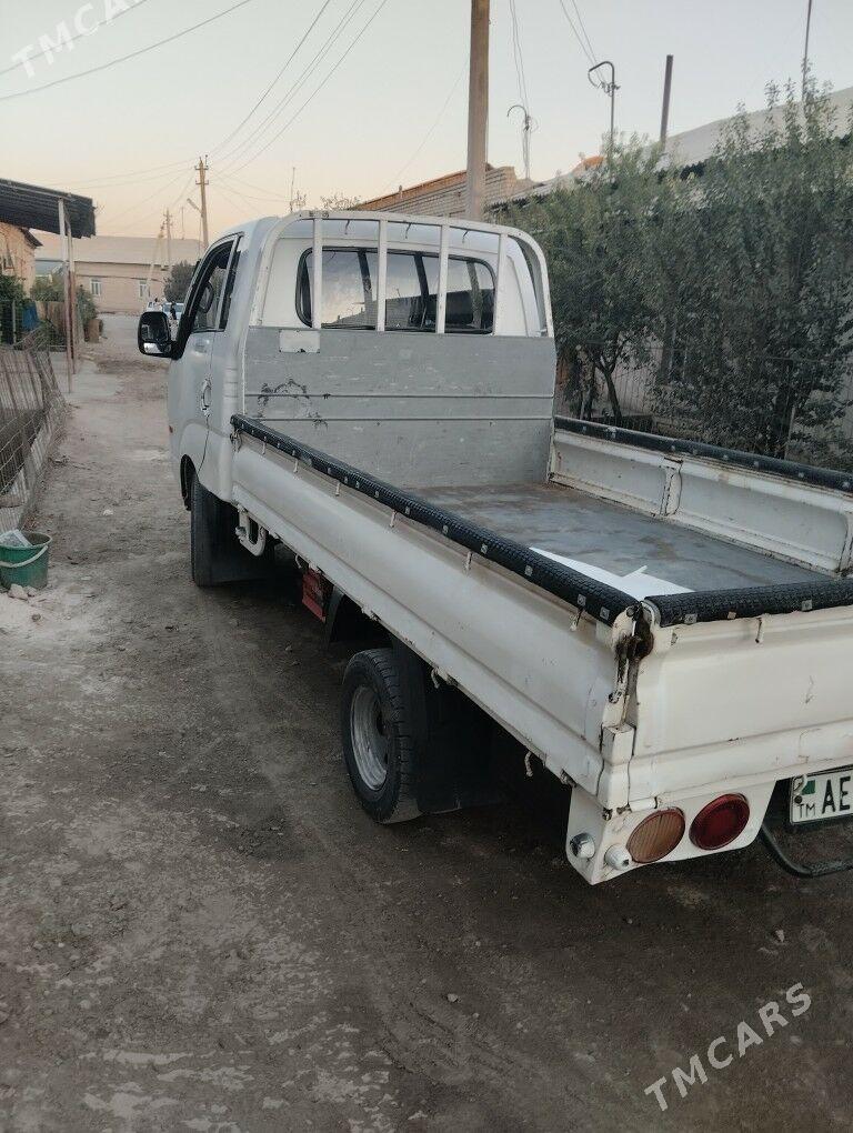 Kia Bongo 2008 - 150 000 TMT - Дашогуз - img 4