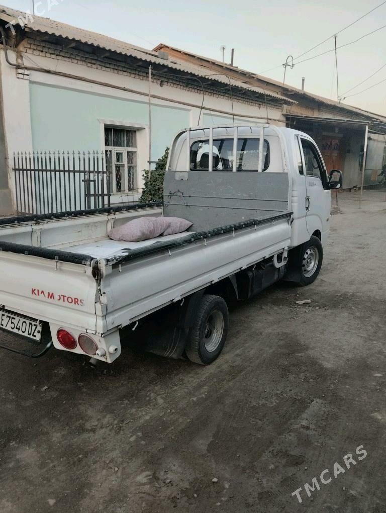Kia Bongo 2008 - 150 000 TMT - Дашогуз - img 5