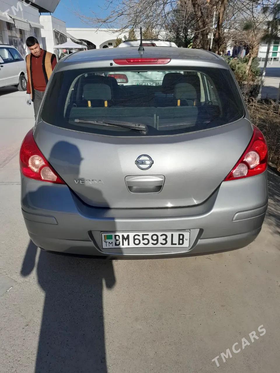 Nissan Versa 2012 - 110 000 TMT - Халач - img 2
