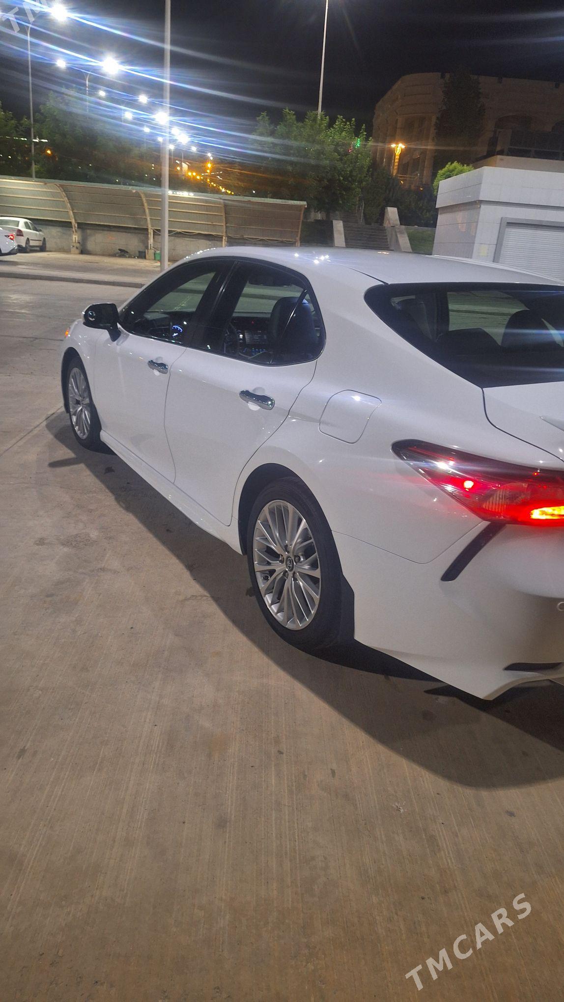Toyota Camry 2018 - 285 000 TMT - Aşgabat - img 6
