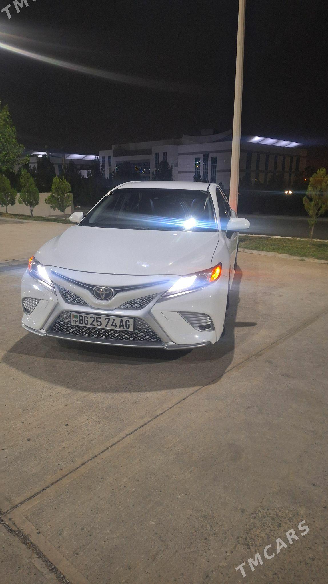 Toyota Camry 2018 - 285 000 TMT - Aşgabat - img 2